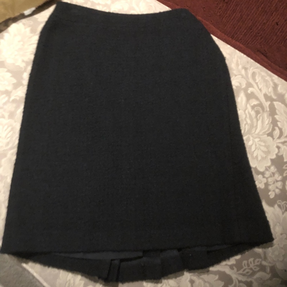 Ladies skirt